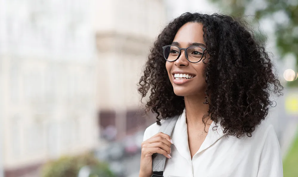 8 Signs You Need New Glasses